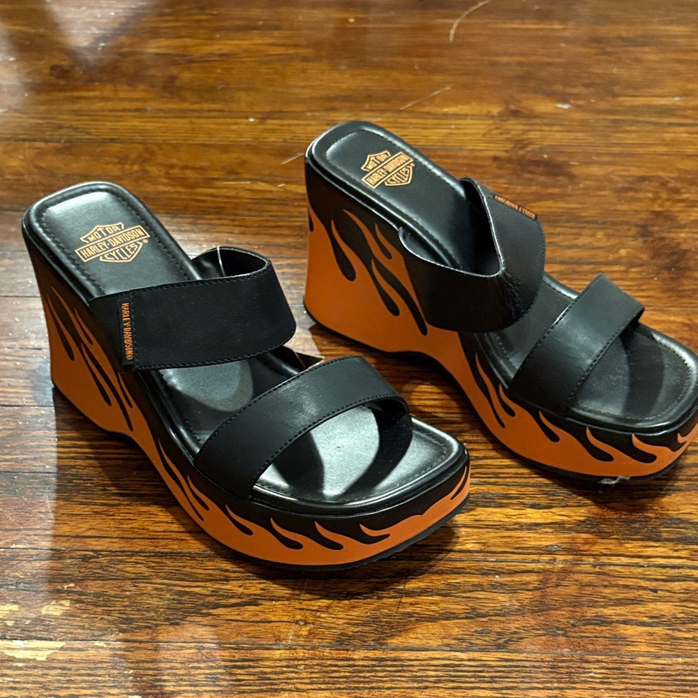 Harley-Davidson Black and Orange Flame Wedges
